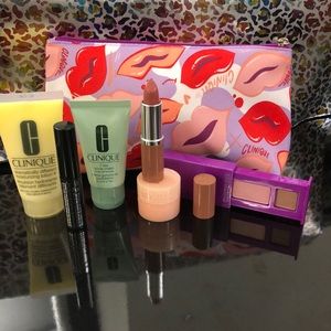 New!-clinique make up bundle!
